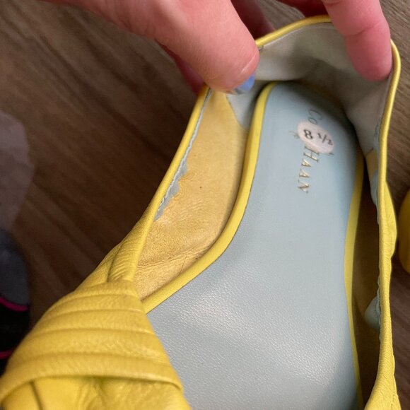 Cole Haan Women's Yellow Leather Open Toe Flats 8.5 $43 - Picture 2 of 11